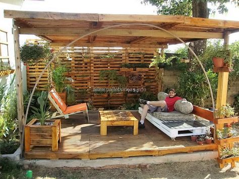 Surviving The Heatwave With Pallets! - Universal Pallets Pallet Gazebo, Pallet Pergola, Wooden Creations, Garden Pergola, Modern Pergola, Wooden Pergola, Pergola With Roof, Pergola Kits, Pergola Plans