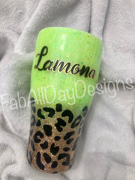 Lime Green Tumbler Ideas, Cheetah Print Tumbler, Resin Cups, Leopard Print Tumbler, Tumbler Leopard, Glitter Tumbler Cups, Glitter Tumblers, Cup Ideas, Tumbler Cups Diy