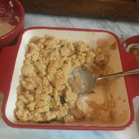 Can Apple Crisp Recipe, What Can I Do With Apple Pie Filling, Apple Crisp Using Canned Pie Filling, Apple Crisp With Canned Apple Filling, Canned Apple Pie Filling Recipes Easy, Apple Crisp With Pie Filling, Apple Pie Filling Desserts, Brown Sugar Crumble Topping, Quick Apple Crisp