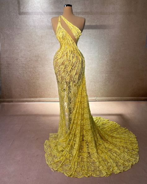 Moments in yellow🌻 Goddess Exclusive, Evening Gown Ideas, Aliexpress Dresses, Mermaid Prom Dresses Long, Draping Dress, Birthday Shoot Ideas, Cute Dresses For Party, Gowns Elegant, Prom Dresses Long Mermaid