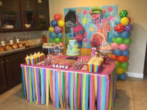 Trolls Birthday Party Ideas | Photo 13 of 34 Trolls Boy Birthday Party, Trolls Birthday Decorations, Trolls First Birthday Party Girl, Trolls Birthday Party Decorations, Trolls Party Ideas, Trolls Themed Birthday Party, Trolls Birthday Party Cake, Trolls Birthday Party Ideas, Troll Party Theme