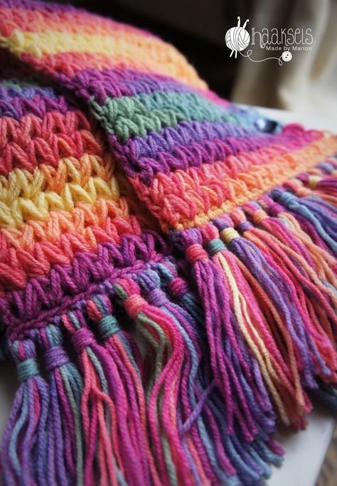 Rainbow Yarn Crochet Ideas, Rainbow Yarn Crochet, Crochet Blanket Rainbow, Rainbow Blanket, Rainbow Crochet, Crochet Lovers, Crochet Cowl, Afghan Crochet Patterns, Crochet Coasters