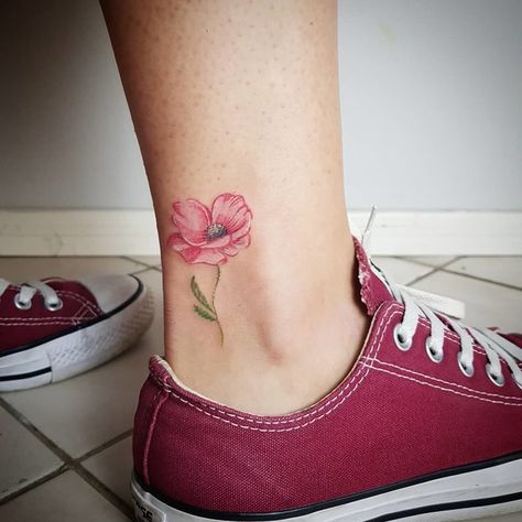 60 Beautiful Poppy Tattoo Designs and Meanings | Page 3 of 6 | TattooAdore Poppy Flower Tattoo Small, Poppy Tattoo Ideas, Red Poppy Tattoo, Tattoos Placement, Poppy Flower Tattoo, Scandinavian Tattoo, Poppy Tattoo, Tattoos Inspo, Nouveau Tattoo