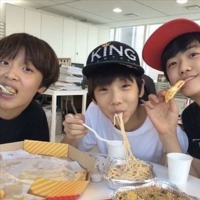 nct dream matching icons!! <3
nct, haechan, jisung, jaemin. จีซอง Nct, Anak Manja, Sm Rookies, Nct Album, Nct Life, Nct Dream Jaemin, Pre Debut, K Idols, Nct 127