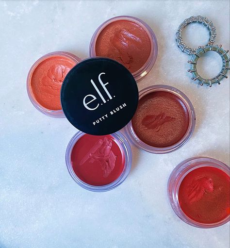 #makeup #beauty #blush #creamblush #ad Putty Blush, Tone Makeup, Skin Tone Makeup, Beauty Remedies, Cream Blush, Pale Skin, Super Natural, Argan Oil, Grey And Beige