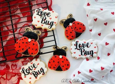 Art Cake, Bug Art, Love Bug, Love Bugs, Cookie Cake, Cake Creations, Cake Art, Sugar Cookie, Cake