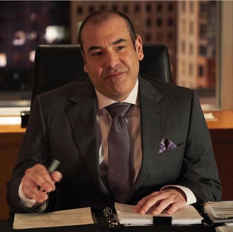 #suits #louislitt #rickhoffman Suits Wallpaper, Louis Litt, Suits Tv Series, Suits Show, Suits Tv, Suits Series, Harvey Specter, Gentleman Style, Suit Jacket