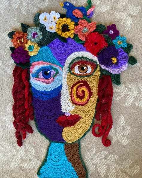 Online course by José Dammers on Instagram: “@leitman2018 from Canada made this Colorful 🌈and beautiful❤️ crochet portrait😃 I think it is aesthetic! - I love it when everyone adds…” Free Form Crochet Bag, Crochet Freestyle, Crochet Quilt Blanket, Crochet Portrait, Sunflower Granny Square Pattern, Basic Granny Square, Sunflower Granny Square, Rug Hooking Designs, Pattern Home Decor