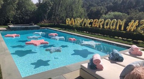 Pool Gender Reveal, Baby Gender Reveal Party Decorations, Picnic Decorations, Gender Reveal Party Decorations, Baby Gender Reveal Party, Baby Gender Reveal, Baby Gender, Reveal Parties, Gender Reveal Party