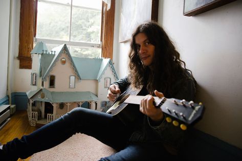 Review: Kurt Vile is a Cosmic Indie Guitar Hero on 'Bottle It In' Indie Guitar, Kurt Vile, Guitar Hero, Latest Albums, Music Album, Feel Like, Guitar, Sound, Songs