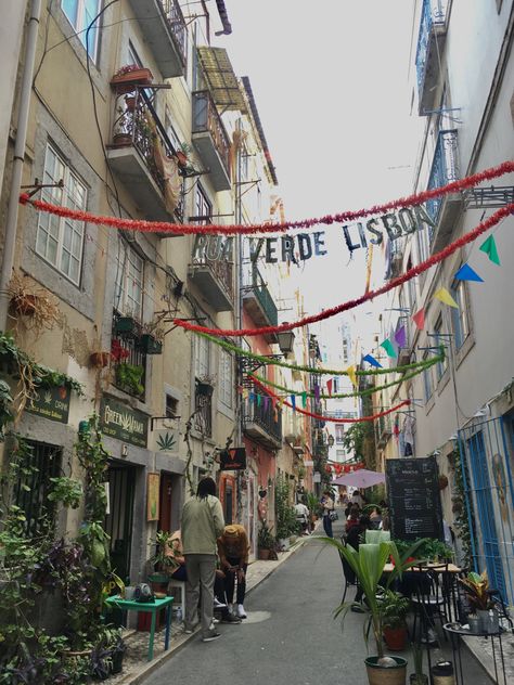 Green Street Lisbon, Life In Portugal, Summer In Portugal Aesthetic, Portugal Astethic, Portugal Summer Aesthetic, Portugal Aesthetic Vintage, Lisboa Aesthetic, Lisbon Portugal Aesthetic, Portuguese Aesthetic