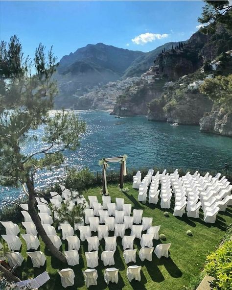 Positano Decor, Positano Italy Wedding, Villa Treville, Cliff Wedding, Positano Wedding, Destination Wedding Italy, Amalfi Coast Wedding, Positano Italy, Wedding Plan