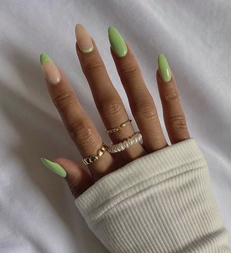 Love these nails Nagellack Trends, Green Nail, Minimal Nails, Dream Nails, Fire Nails, Funky Nails, Pretty Acrylic Nails, Chic Nails, French Tip Nails