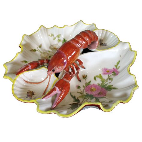 Cutest dish ever!  Vieux Paris Porcelain Lobster Plate. Italian Centerpieces, Lobster Dishes, Holly House, Bowl Centerpiece, Coquille Saint Jacques, Blue Dishes, Paris Porcelain, Silver Teapot, Oyster Plates