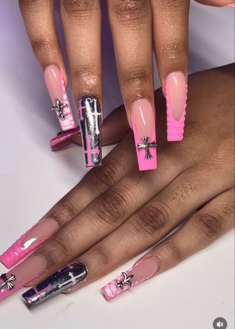 Chrome And Pink Nails, Pink And Chrome Nails, Birthday 19, Drip Nails, Colored Acrylic, Colored Acrylic Nails, French Tip Acrylic Nails, Dope Nail Designs, School Nails