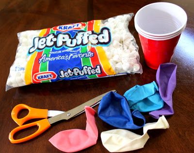 mini marshmallow shooter Marshmellow Shooter, Marshmallow Games, Marshmallow Shooter, Big Marshmallows, Marshmallow Crafts, Summer Room, Play Date, Kids Projects, Stem Projects