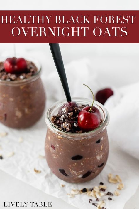 Overnight Oats With Cherries, Overnight Oats Dark Chocolate, Cherry Overnight Oats Healthy, Cherry Pie Overnight Oats, Chocolate Cherry Overnight Oats, Dark Chocolate Overnight Oats, Overnight Oats Pudding, Overnight Oats Cherry, Cherry Breakfast Recipes