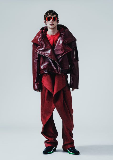 Benjamin Monein is a young fashion designer based in Brussels. He studied… Avant Garde Fashion Male, Burgundy Jacket Outfit, Fashion Blog Names, Pop Culture Fashion, Menswear Trends, Genderless Fashion, Gala Fashion, Burgundy Jacket, Cyberpunk Fashion