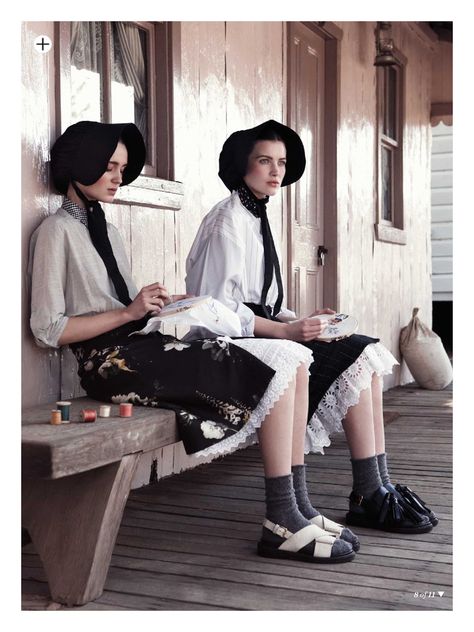 ❥ڿڰۣ-- Amish Clothing, Viviane Sassen, Marie Claire Australia, Paris Mode, 여자 패션, Simple Pleasures, Look At You, Tim Burton, Marie Claire