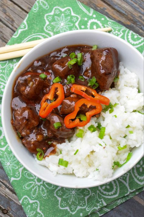 Spicy Asian Venison Bowl - Grumpy's Honeybunch Recipes With Venison, Stew With Sweet Potatoes, Venison Stroganoff, Asian Chili, Cooking Venison Steaks, Asian Chili Sauce, Elk Meat, Venison Meat, Venison Stew