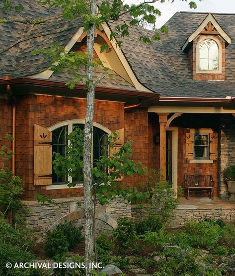 floor plan Amicalola Cottage, Cozy Foyer, Small Cottage Plans, Family Dining Room, Cottage Rustic, Cottage Plans, Cottage House Plan, Rustic House Plans, Picture Window