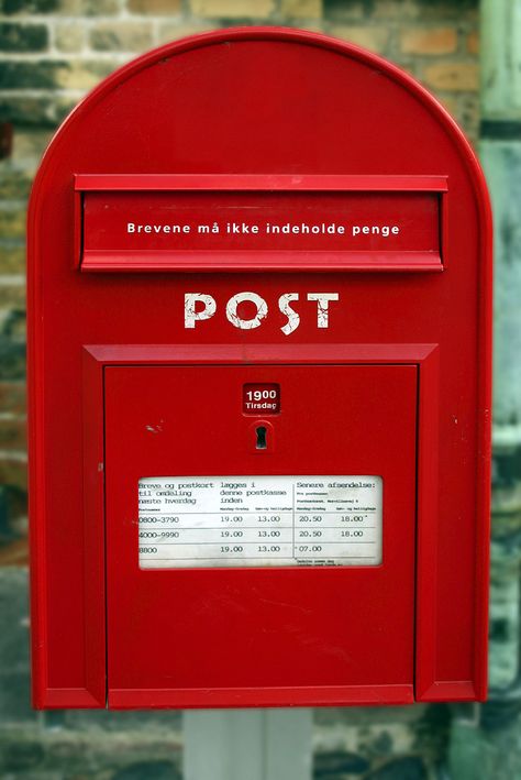 Post Antique Mailbox, London Theme, Post Boxes, Office Themes, Scene Drawing, Mailbox Post, Simply Red, You've Got Mail, Post Box