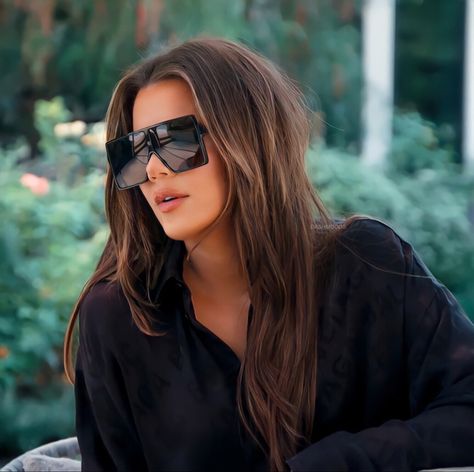 Khole Jenner, Khloe Kardashian Sunglasses, Kardashian Sunglasses, Khlo Money, Kim Kardashian Sunglasses, Khloe Kardashian Outfits, Khole Kardashian, Khloe Kardashian Style, Khloe Kardashian Photos