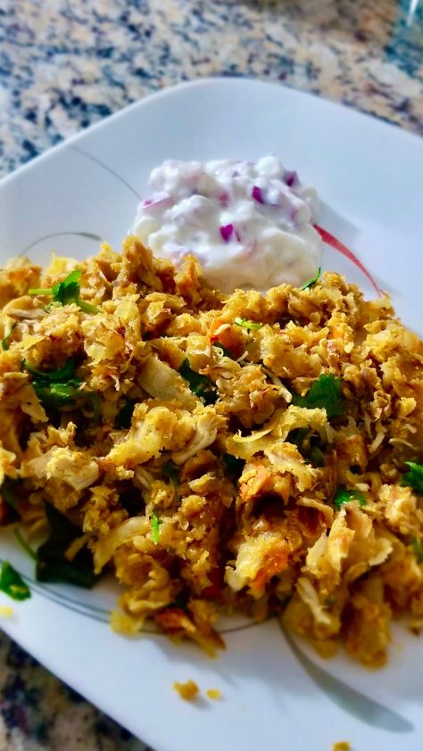 Chicken Kothu Parotta - Madras Recipes Chili Eggs, Kothu Parotta, Madras Recipes, Parotta Recipe, Chicken Liver, Chicken Pieces, Deli Food, Green Chili, Desi Food