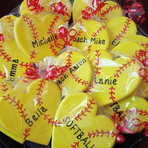 Softball decorated cookies Softball Birthday Cakes, Softball Cupcakes, Softball Cookies, Softball Team Mom, Softball Birthday Parties, Baseball Cupcakes, Baseball Cookies, Softball Party, Team Snacks