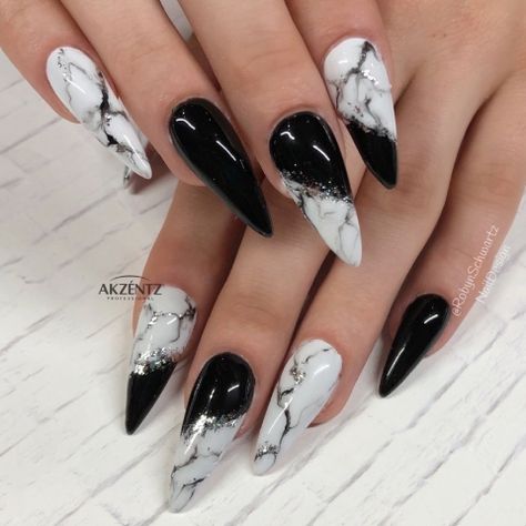 Black Marble Almond Nails, Black And White Marble Nail Designs, Marble Black Nails, Marble Nail Designs Short, Black And Marble Nails, Marbled Nail Designs, Black Nails Marble, Black Marble Nail Designs, Nails Marble Designs