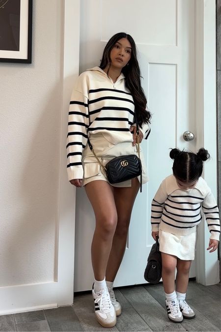 Matching Baby And Mommy Outfits, Sambas Women, Outfits With Sambas, Colombia Outfits, Adidas Samba Outfit Women, Sambas Adidas Women Outfit, Sambas Outfit, Europe Fits, Sneaker Fits