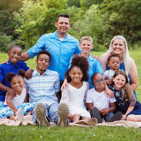 Big Family Home, 6 Siblings, Three Siblings, Adoption Resources, Fetal Alcohol, Foster Care Adoption, Adoption Stories, Foster Family, Four Kids