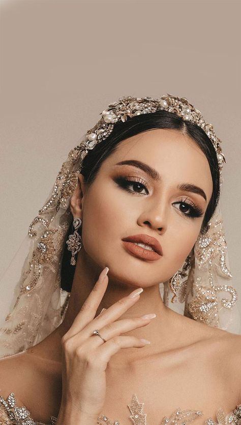 Trucco Glam, Mauve Makeup, Gorgeous Wedding Makeup, Indian Wedding Makeup, Asian Bridal Makeup, Indian Bride Makeup, Wedding Eye Makeup, Glam Wedding Makeup, Rose Gold Makeup