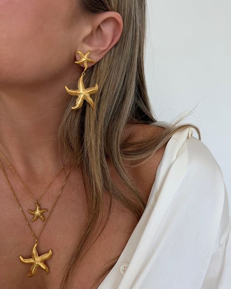 Starfish Earrings | Large – JacqMaria Jewelry Gold Starfish Necklace, Jewelry Mood Board, Chunky Gold Jewelry, Starfish Jewelry, Coastal Jewelry, Side Work, Sea Aesthetic, Summer Jewellery, Starfish Earrings