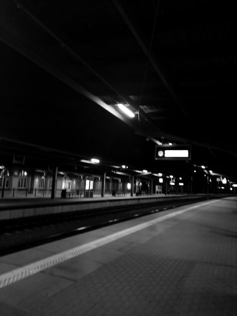 Black And White Train Station, Train Station Aesthetic Night, Train Station At Night, Dark Train Aesthetic, Dark Train Station, Night Black Aesthetic, Black And White Aesthetic Grunge, Railway Station Aesthetic, Train Station Aesthetic