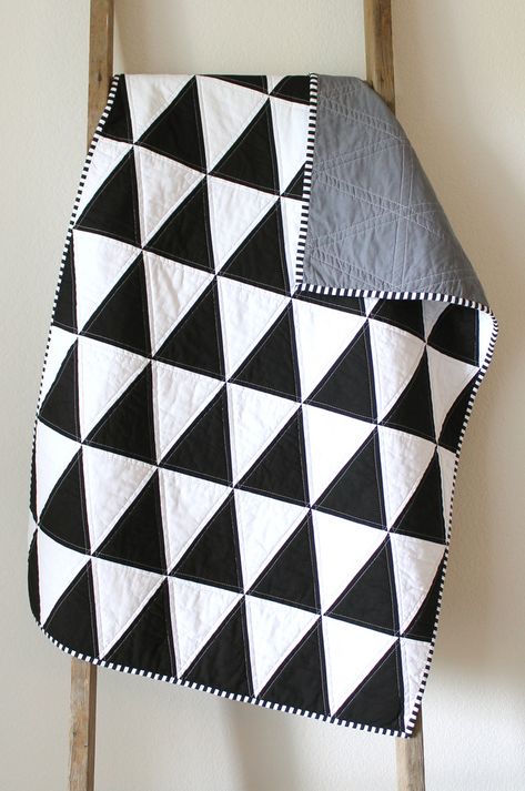 black and white isosceles triangle quilt. | Erica Sage | Flickr Black White Quilt, Black Quilts, Black And White Quilt, Relaxing Room, Sew Crafts, Triangle Quilts, Quilting 101, Isosceles Triangle, Sewing Quilts