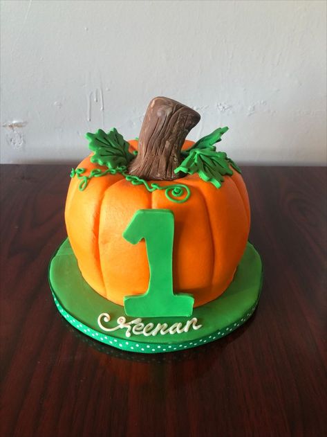 Pumpkin Smash Cake, Pumpkin Smash, Pumpkin 1st Birthdays, 1st Birthday Cakes, Fall Cakes, Pumpkin Party, 1st Birthdays, Pumpkin Theme, Baby In Pumpkin