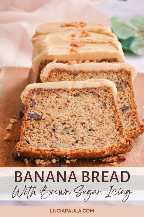 This banana bread is super moist and has a deep flavor of the banana combined with brown sugar. The walnuts and chopped chocolate give this loaf the tastiest touch. And the brown sugar icing is just the perfect way to finish it up. Banana Bread Recipe Brown Sugar, Banana Bread With Brown Sugar Topping, Banana Bread With Brown Sugar, Banana Bread With Caramel Glaze, Brown Icing, Brown Sugar Banana Bread, Brown Sugar Icing, Super Moist Banana Bread, Brown Sugar Frosting