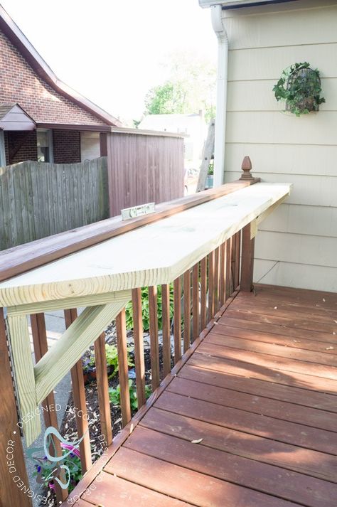 placing ledge for flip up deck bar Deck Skirting, Deck Bar, Deck Building, Building A Porch, Patio Deck Designs, Wooden Deck, Bar Patio, Diy Deck, Decks Backyard