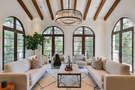 Stephen Curry, of the Golden State Warriors, has listed his Orinda home for $3.895 million. Photo: Nate Denny Insane Houses, Spanish Style Interiors, Modern Spanish Style, Modern Mediterranean Homes, Spanish Interior, Spanish Mission, Mediterranean Interior Design, Spanish Home Decor, Hacienda Style Homes