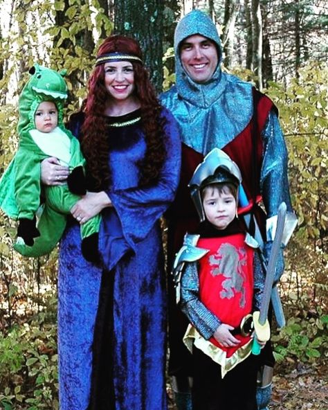 This was our first family Halloween photo. My husband and oldest son had fun dressing up as knights and I was lady Guenevere...and of course our pet dragon! Costume Family, Dragon Family, Knight Costume, Halloween Photo, Pet Dragon, Special Halloween, Family Costumes, Halloween Photos, Family Halloween