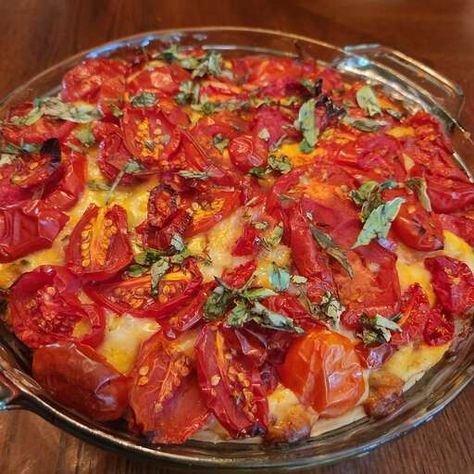 Amish Tomato Pie Recipe, Alabama Tomato Pie Recipe, Tomato Pie All Recipes, Tomato Onion Pie Recipe, Amish Paste Tomatoes, Tomato Pie With Bacon, Tomato Pie With Cornmeal Crust, Southern Heirloom Tomato Pie, Tomato Pie Recipe