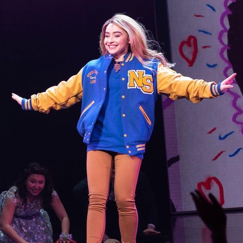 20.5k Likes, 69 Comments - Broadway And Theatre! (@broadway.4me) on Instagram: “Here’s your first look of Sabrina Carpenter as Cady in @meangirlsbway • If you took this picture,…” Cady Mean Girl, Cady Heron, Sabrina Carpenter Style, Ty Dolla Ign, Big Sean, Darren Criss, Girl Celebrities, Girl Meets World, Theatre Kid