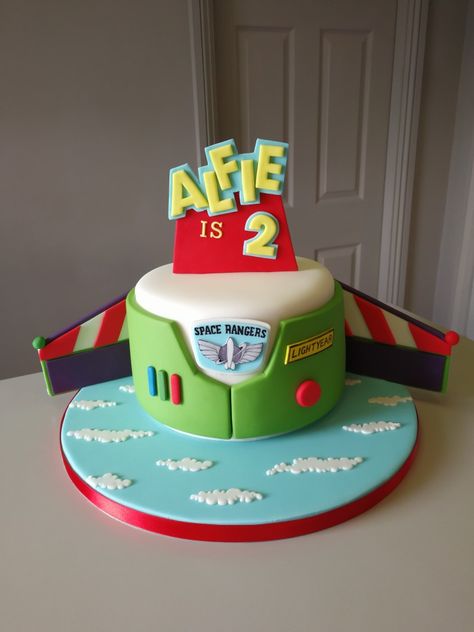 Buzz Lighter Cake, Toy Story Cake Buzz Lightyear, Birthday Cake Buzz Lightyear, Simple Buzz Lightyear Cake, Toy Story 2 Birthday Cake, Buzz Cake Lightyear, Buzz Light Year Birthday Cake, Buzz Birthday Cake, Pastel Buzz Lightyear