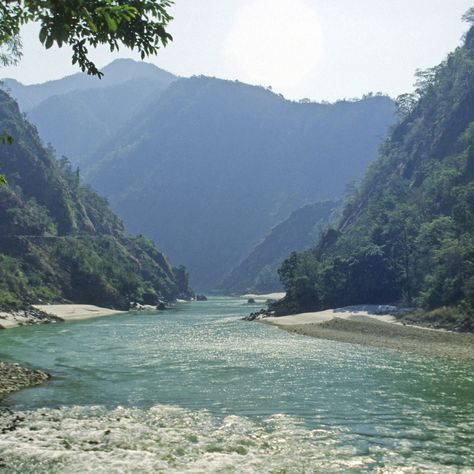 Rishikesh is one of the most holly places and picturesque tourist attractions in India. This place is paradise for photography. #rishikesh #naturephotography #landscapephotography #gallery #photostyle #PixelSpeaks #LaxmanJhula Rishikesh Photography, Travel Photoshoot, All The Bright Places, Rishikesh India, Poses Women, Amazing Places On Earth, Travel Pictures Poses, Travel Sketches, The Himalayas