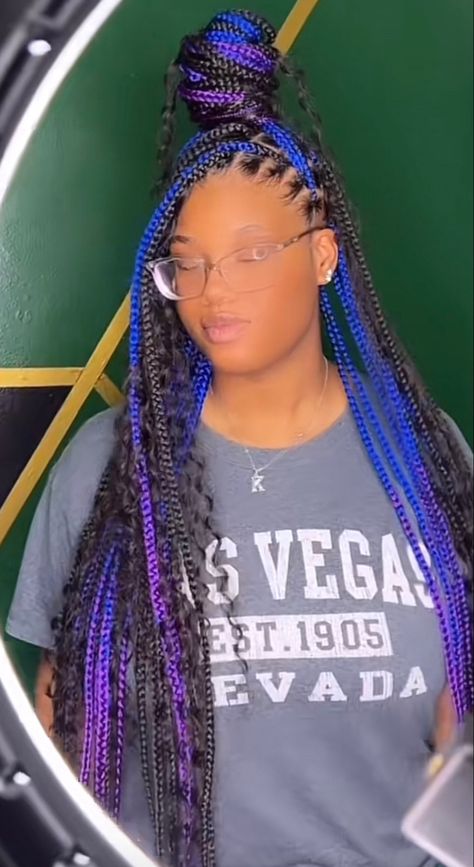 Braided Hairstyles Pink, Easy Pin Up Hairstyles, Cute Hairstyles With Braids, Hairstyles For Box Braids, Braids Hairstyles Box Braids, Braids Y2k, Purple Box Braids, Braiding Hair Colors, Weave Hairstyles Braided