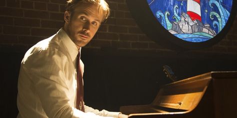 Ryan Gosling Piano, Ryan Gosling La La Land, Ryan Gosling Kids, Learning Banjo, La La Land Aesthetic, Land Aesthetic, Benny And The Jets, Ryan Gosling Movies, Damien Chazelle