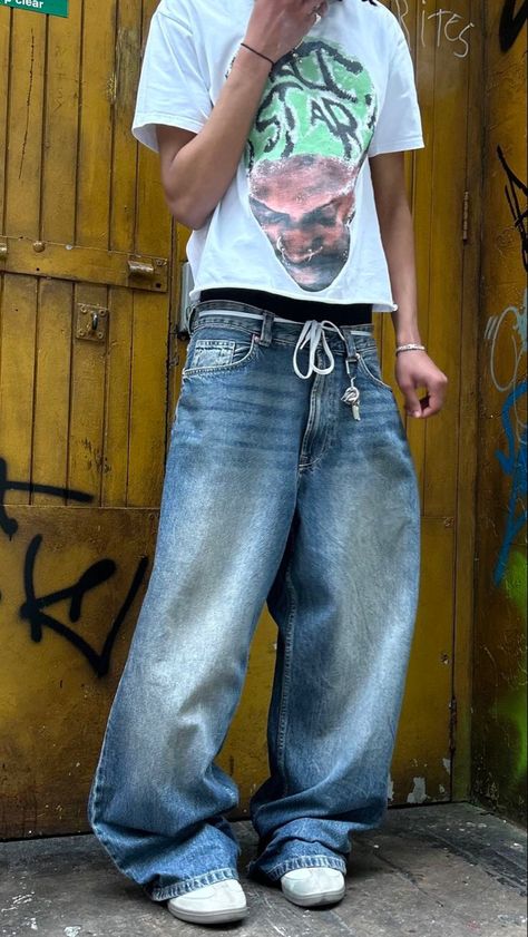 Blue Baggy Jeans Outfit, Outfit Inspo Grunge, Blue Baggy Jeans, Baggy Jeans Outfit, Skater Outfits, Streetwear Inspo, Outfits Retro, Baggy Jean, Street Fashion Men Streetwear