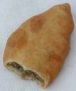 Piroshki Dough Recipe, Russian Piroshki Recipe, Meat Piroshki Recipe, Russian Meals, Russian Appetizers, Cabbage Pockets, Piroshky Recipe, Piroshki Recipe, Stuffed Food