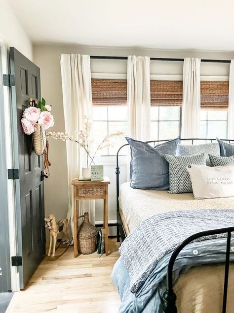 Wake up to the beauty of spring - Get inspired to create a colorful oasis Spring Farmhouse Bedroom, Add Color To Bedroom, Cozy Spring Bedroom Ideas, Bedroom Spring Decor, Spring Bedroom Ideas Colour Schemes, Spring Bedroom Decor 2023, Spring Refresh Home, Magnolia Bedroom Ideas, Spring Bedding Bedroom